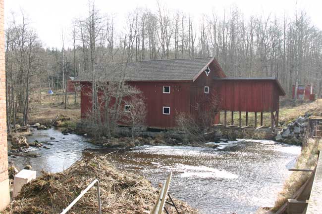 Årebergs gårds sågverksbyggnad vid Tidan