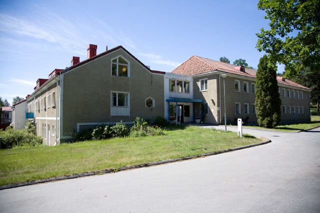 Stora Sköndal 1:1 husnr 146 från nordost