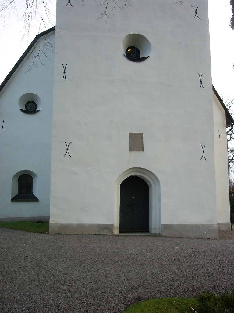 Grebo kyrka, västportalen.