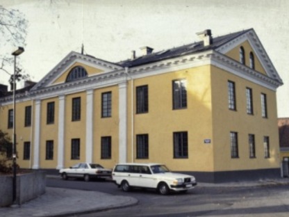 Lasarettsbyggnaden från 1831 mot Fleminggatan