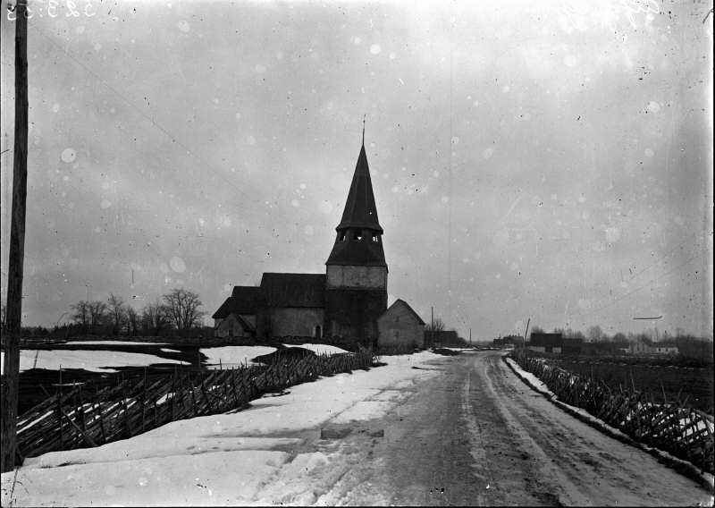 Alva kyrka från norr.