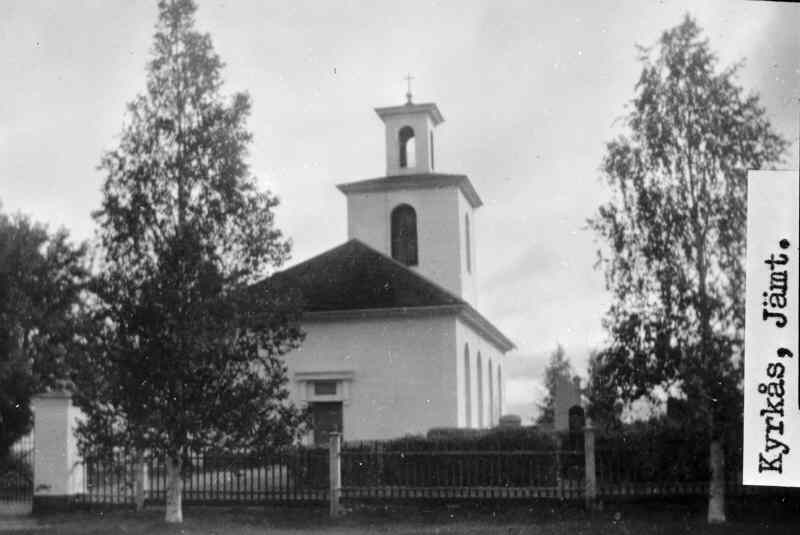 Kyrkås nya kyrka från nordöst