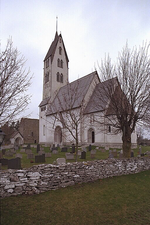 Gothems kyrka från sydöst