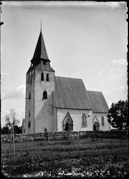 Norrlanda kyrka från sydväst