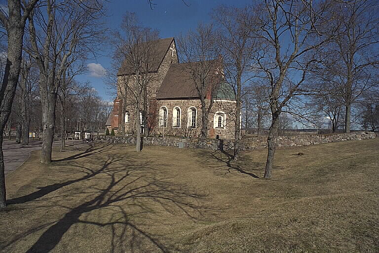 Gamla Uppsala kyrka, från sydöst