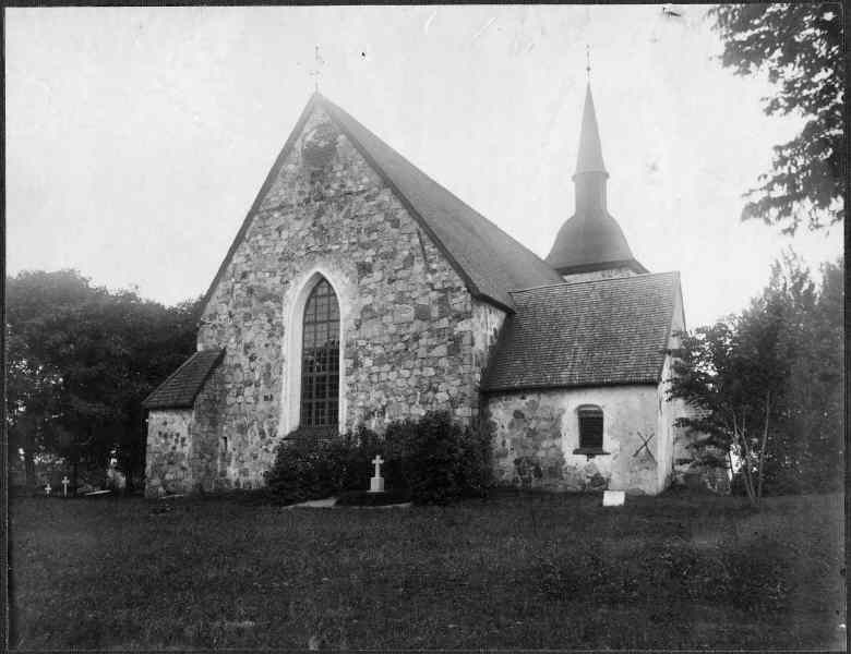 Botkyrka kyrka från öster