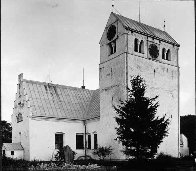 Fjälkinge kyrka mot nordväst