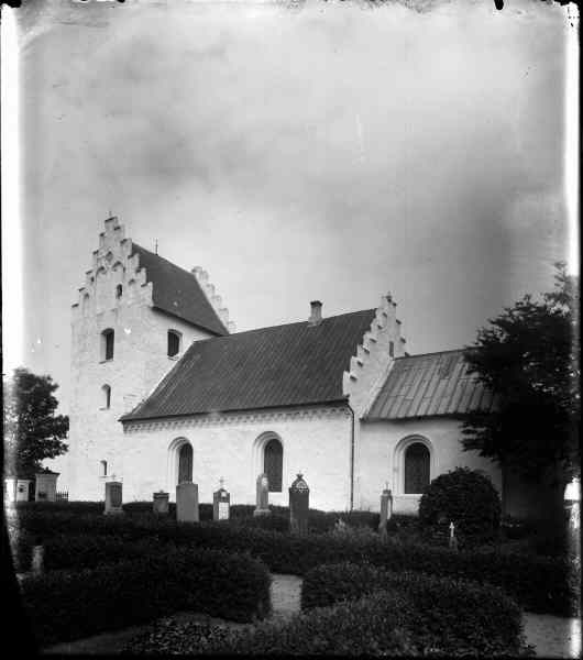 Kyrkoköpinge kyrka mot sydöst