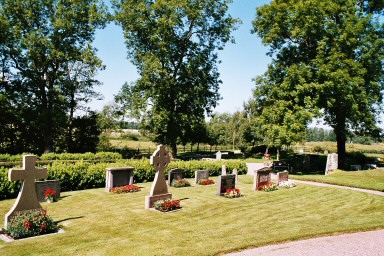 Kinne-Vedums kyrkogård. Neg.nr 03/205:02.jpg