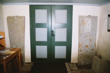 Ledsjö kyrka. Liljestenar, placerade i vapenhuset. Neg.nr. 03/202:07.jpg