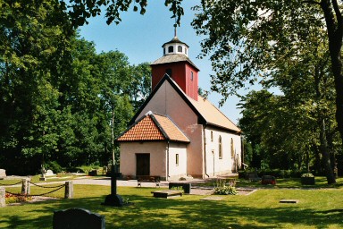 Ova kyrka och kyrkogård. Neg.nr 03/216:02.jpg