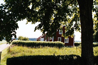 Miljön söder om Skeby kyrka. Neg.nr 03/206:17.jpg