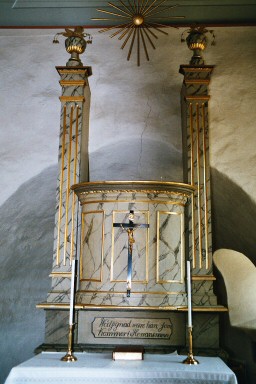 Skeby kyrka, altarpredikstol. Neg.nr 03/199:11.jpg