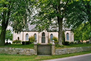Synnerby kyrka och kyrkogård, grind i söder. Neg.nr. 03/279:08.jpg.