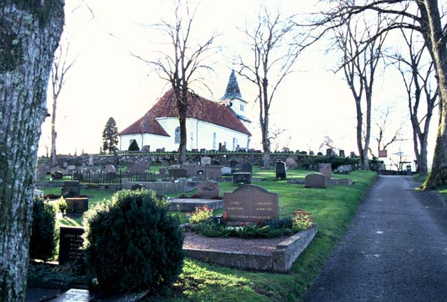 Östra delen av kyrkogården.