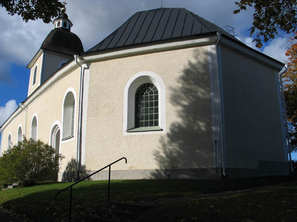 Hjorteds kyrka från öster.