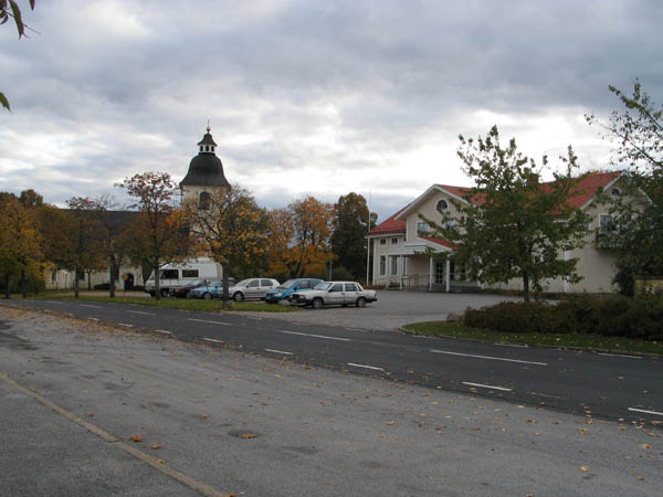 Hjorteds kyrka och församlingshem.