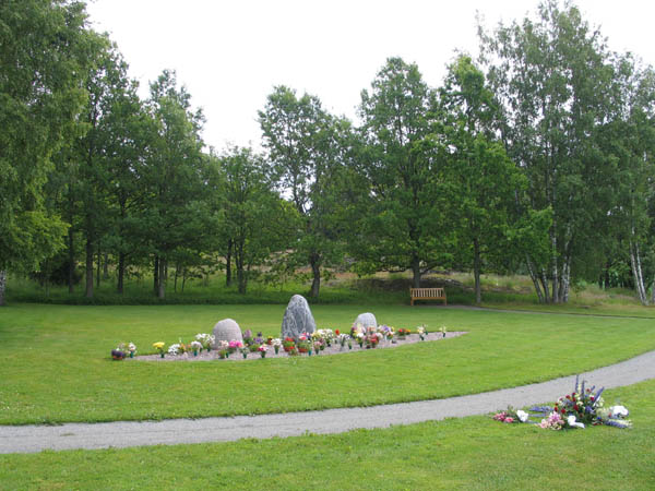 Minneslunden i kyrkogårdens sydvästra del.