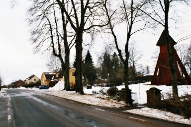 Mofalla kyrkby med kyrka och f.d. lanthandel. Neg.nr. 03/224:11. JPG. 