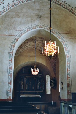 Koret i Östra Gerums kyrka med gotisk triumfbåge. Neg.nr. 04/302:17. JPG.