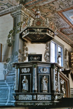 Predikstol av Johan Ullberg d.ä. i Brandstorps kyrka. Neg.nr. 04/177:10. JPG.