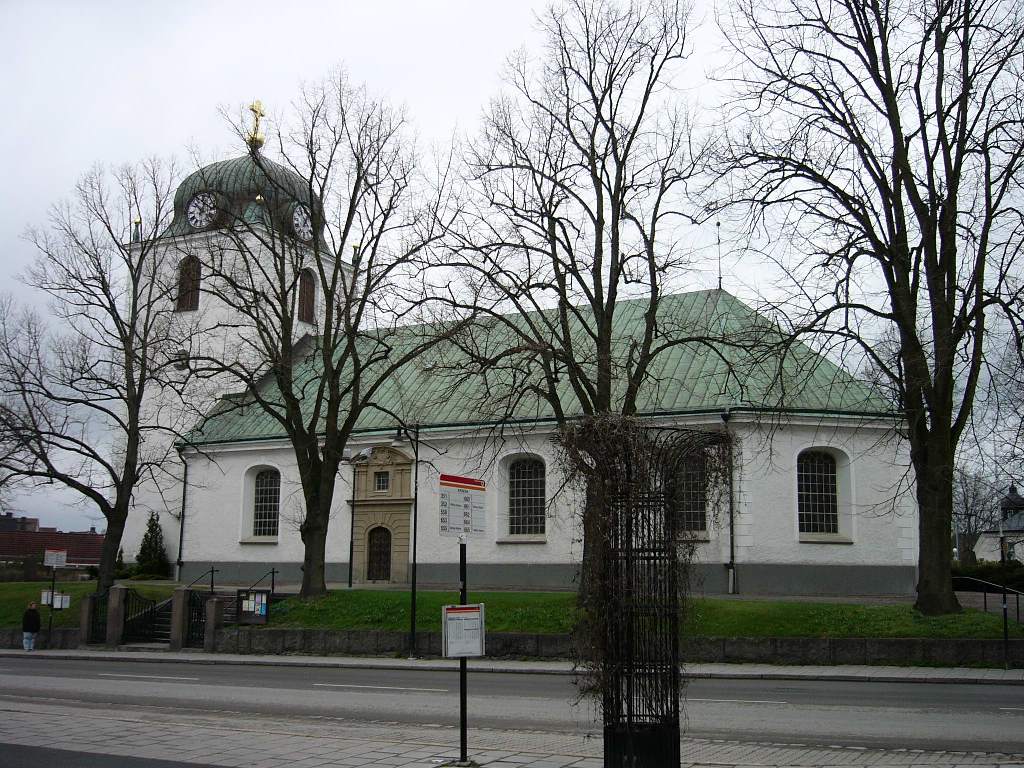 Mjölby kyrka från söder.