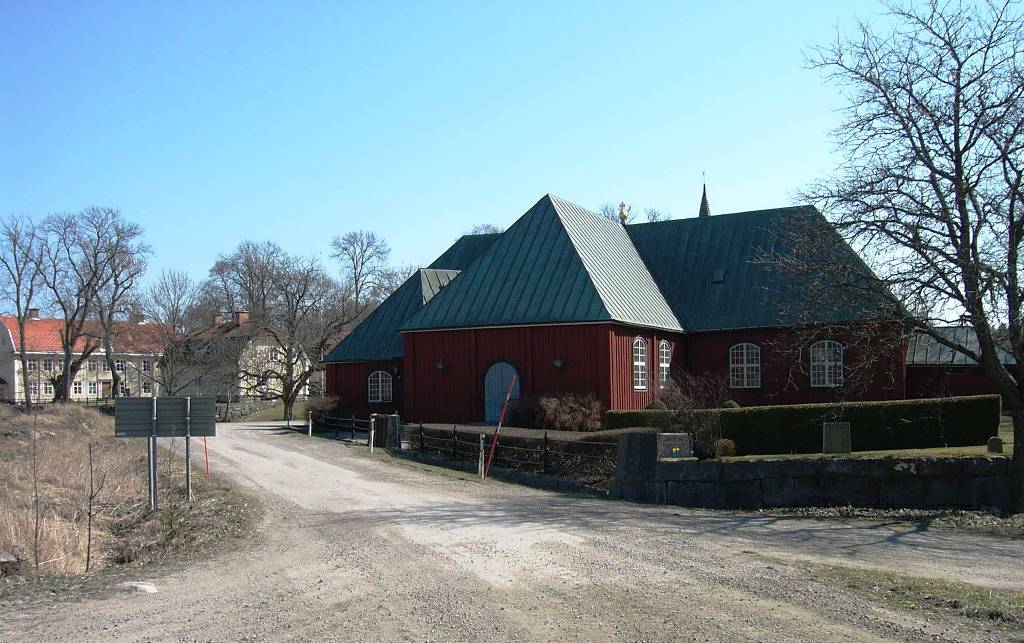 Jonsbergs kyrka från nordväst.