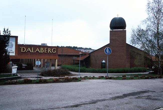 Dalabergskyrkan och Dalabergs centrum