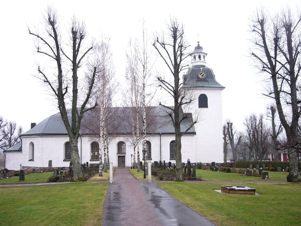 Ringarums kyrka. Kyrkans södra fasad.