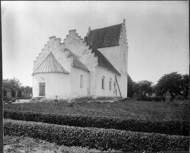 Örsjö kyrka mot nordöst