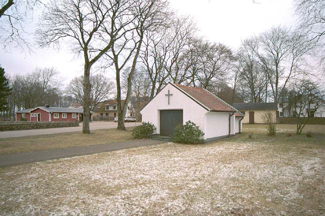 Bårhuset invid Tvååkers kyrka.
