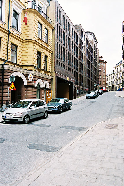 Polacken 30, hus 1, foto från öster, Brunnsgatan