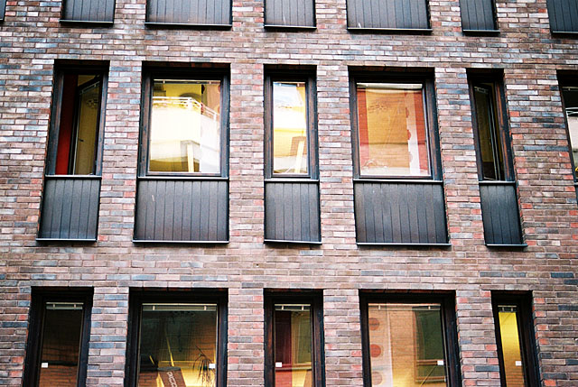 Polacken 30, hus 1, foto från norr, Brunnsgatan
