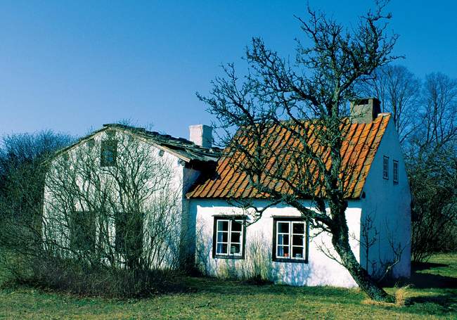 Simunde Vamlingbo. Manbyggnaden, från 1700-talet, med yngre bakbygge, från ca 1870.
Ur: Haase, S. Ström, G. Byggningar u häusar. 2004