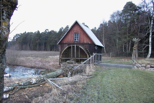 Kvarnen vid Norrbys i Väte, som fortfarande är i bruk någon gång per år.