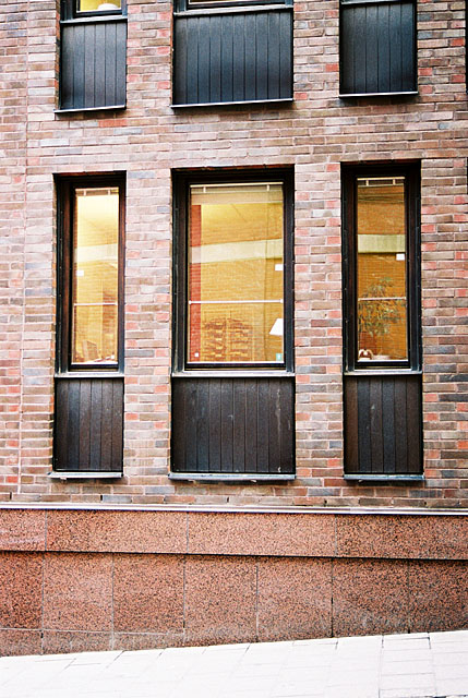 Polacken 30, hus 1, foto från norr, Brunnsgatan