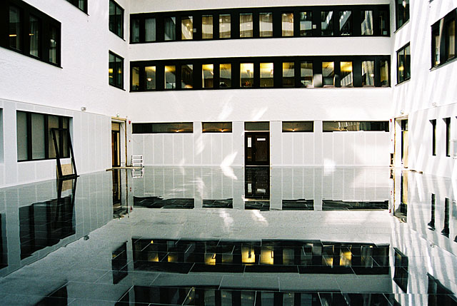 Hammaren 15, hus 1, foto från öster, Regeringsgatan