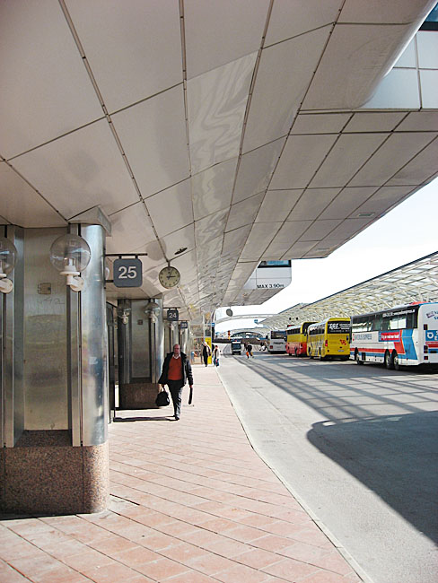 Terminalen 7, hus 1, foto från bussdäcket, foto från nordväst