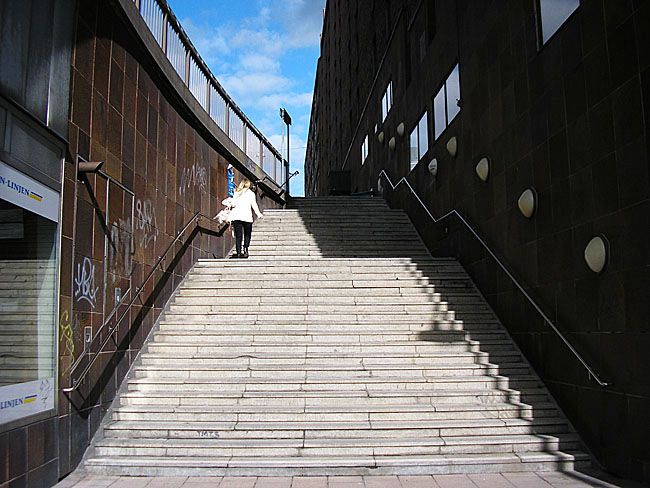 Snäckan 7, trappa från Vasagatan till Herkulesgatan, foto från väster, från Vasagatan