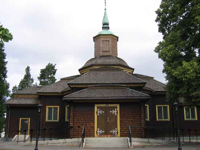 Ramundeboda kyrka, södra fasaden