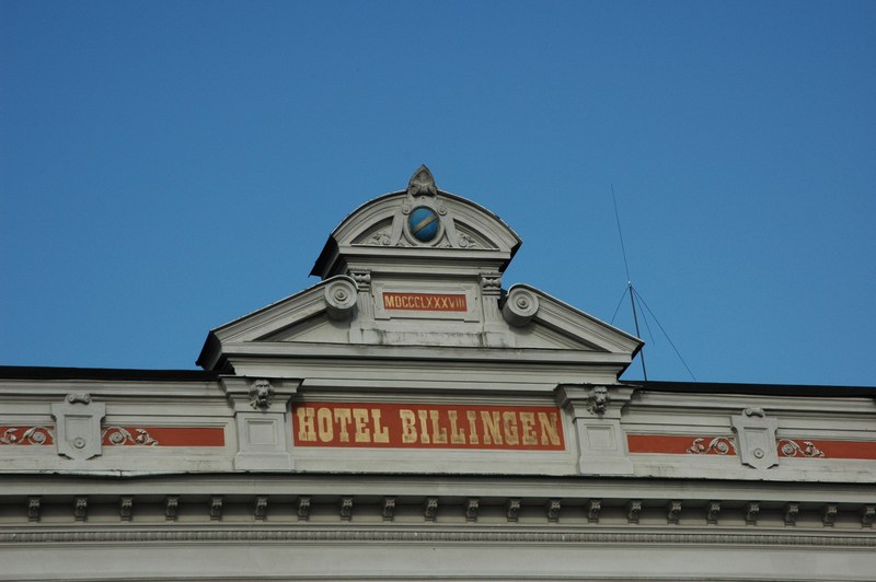 Hotell Billingen, fasad mot Trädgårdsgatan, mittpartiets attika.