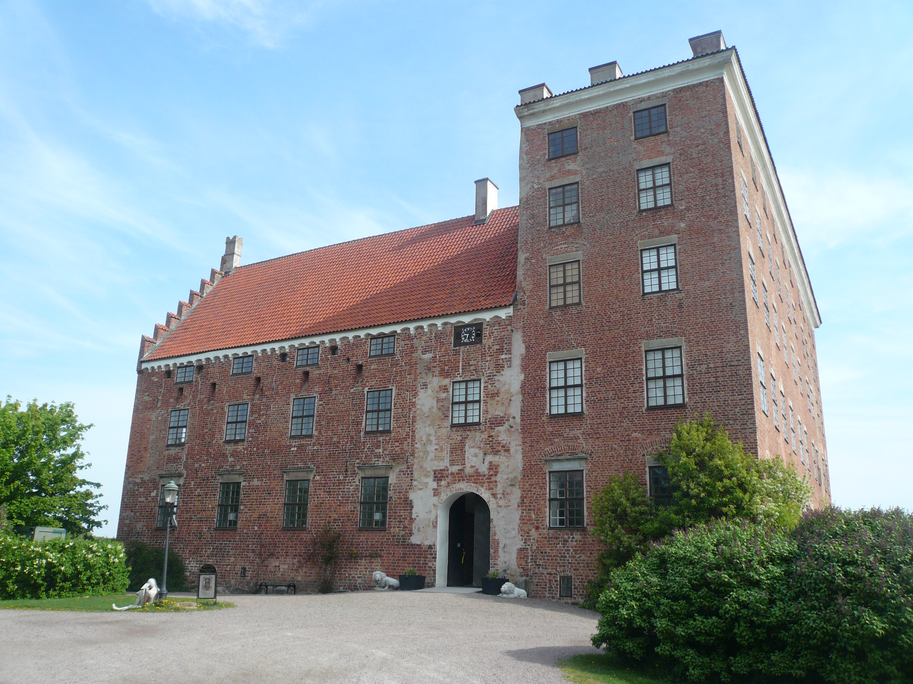 Svaneholm slott. Den sydvästra fasaden.