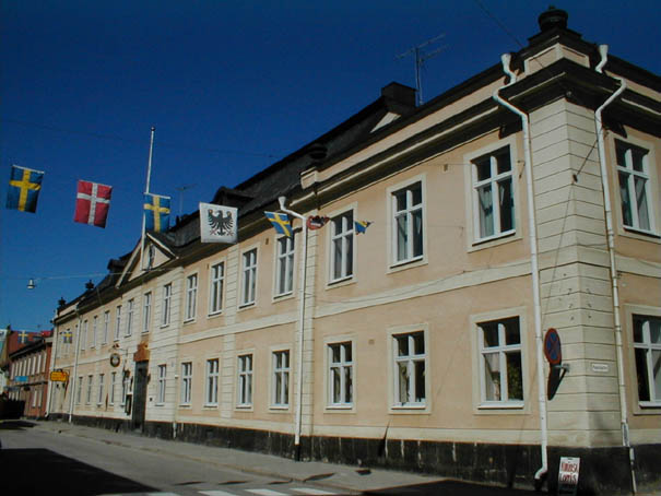 Olof Ahllöf 3 husnr 1, bilden är tagen på fasaden som är utmot Nygatan.