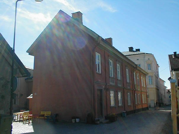Sturestaden 3:2 husnr 1, bilden är tagen från Dragmansgatan.