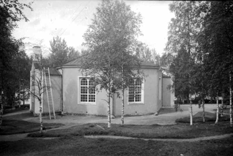 Hällesjö kyrka från väst