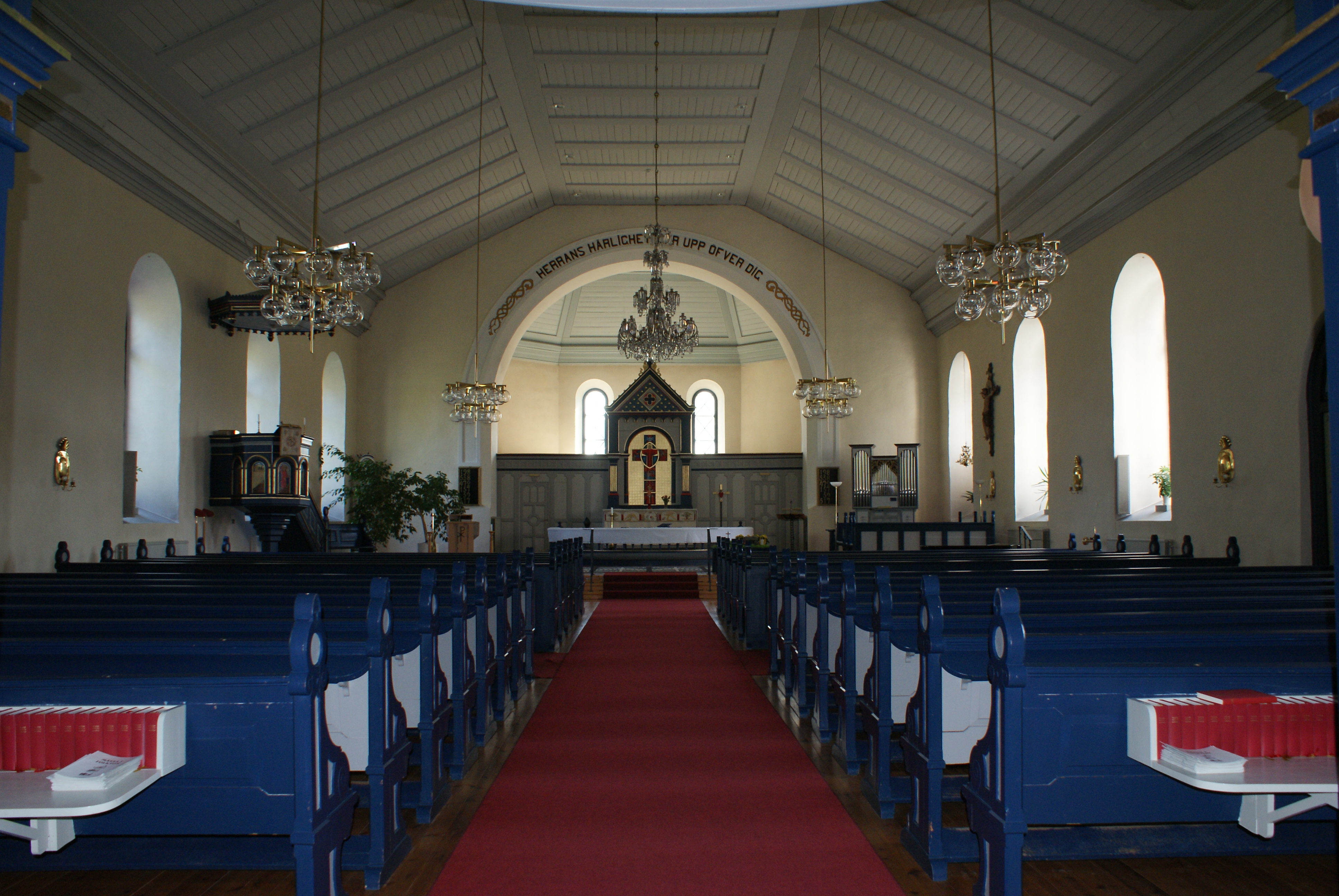 Hinneryds kyrka, mot koret.