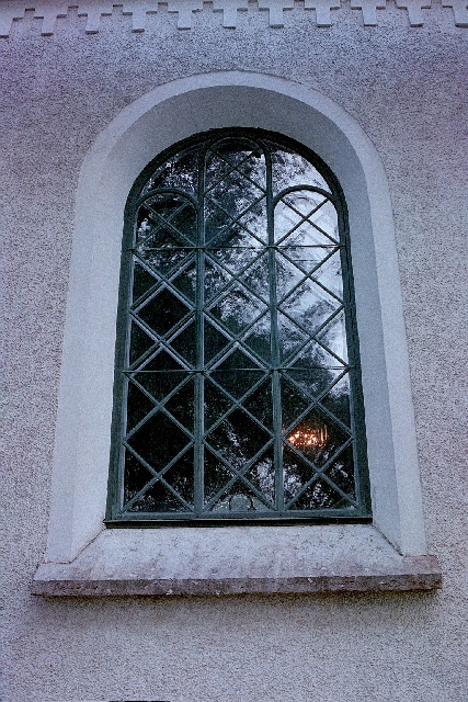 Torbjörntorps kyrka exteriör fönster. Negnr 01/277:4