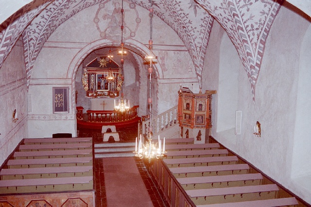 Gökhems kyrka interiör östpartiet från läktare