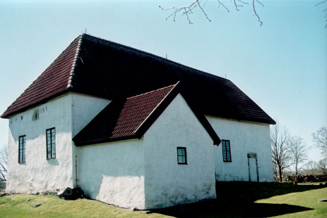 Valtorps kyrka exteriör nordöst. 