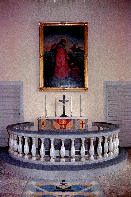 Håkantorps kyrka interiör altare, altartavla och altarring. Negnr 01/281:25
